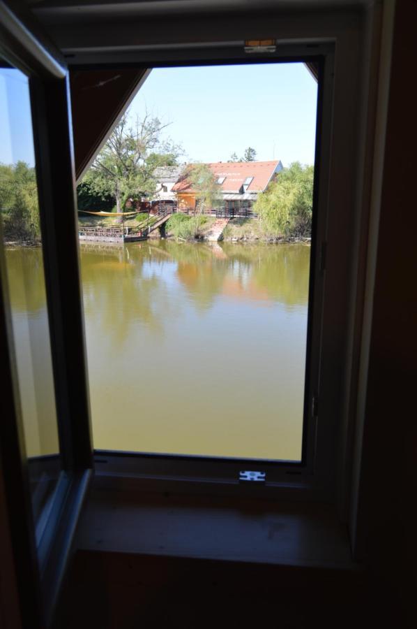 Intertranscoop Lake House Vámosszabadi Eksteriør bilde
